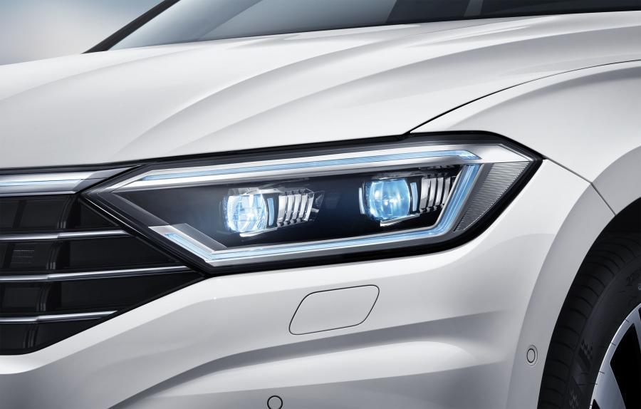Детали экстерьера Volkswagen Sagitar 280 TSI 2019 года  (фото 19 из 26)